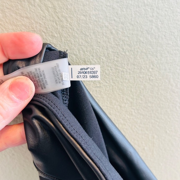 OFFLINE by Aerie Real Luxe Faux Leather High Rise Legging Size Small Black - Picture 8 of 9